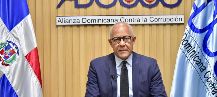 Adocco rechaza las amenazas de Milagros Ortiz Bosch hacia su presidente