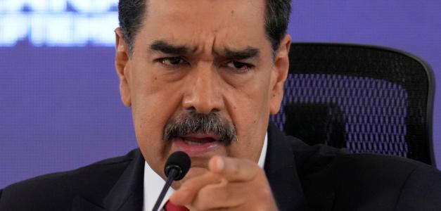 Maduro confía en la preparación de los campesinos para defender a Venezuela