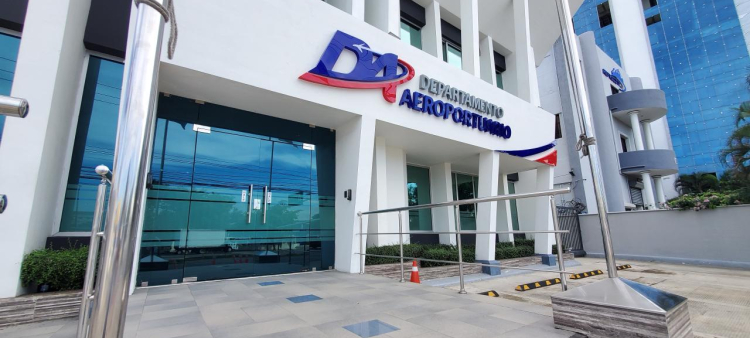 Investigan falla eléctrica en Aeropuerto de Las Américas
