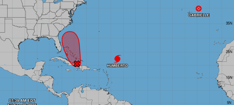 Recomendación del Centro de Huracanes: Monitorear sistema de fuertes lluvias en RD y Haití