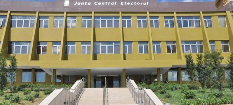 Solicitan en Neyba la ratificación de los miembros actuales de las juntas municipales