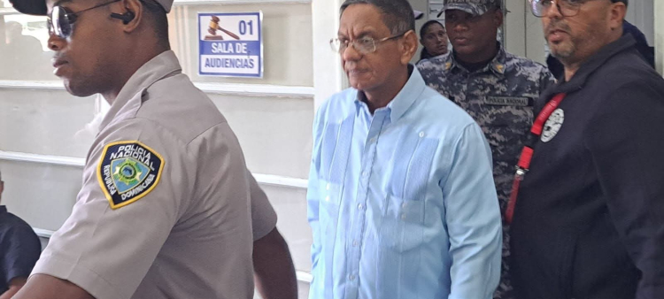 Medidas cautelares para sacerdote acusado de violación en Villa Los Almácigos