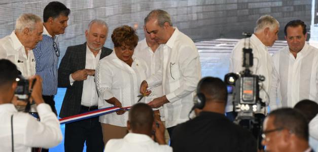Inauguración del paso a desnivel en la intersección de la 27 de Febrero con Isabel Aguiar
