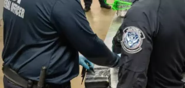 Incautan 165 kilos de cocaína en contenedor de República Dominicana en Puerto Rico