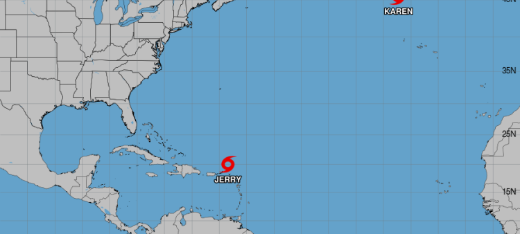 Impacto del oleaje de la tormenta Jerry en Puerto Rico tras su paso por las Islas Sotavento.