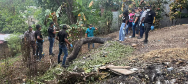 Hallan restos calcinados en San Cristóbal, presuntamente pertenecientes a Lisset Melenciano Tejada