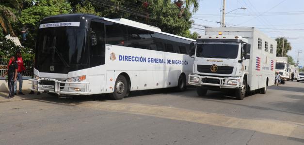 Deportación dominical de haitianos detenidos en toda la nación.