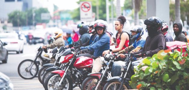 Dos millones de motociclistas circulan sin cumplir normativas