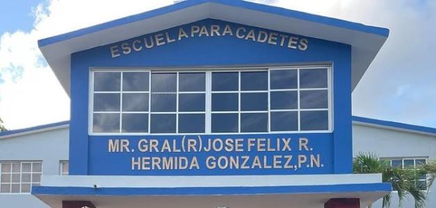 Suspensión de oficial acusado de agresión sexual a excadete: caso bajo investigación