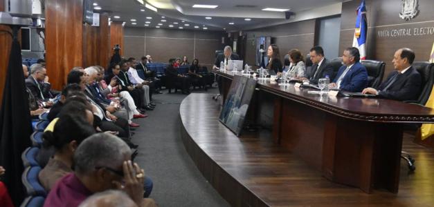 Regulación de afiliaciones y desafiliaciones en organizizaciones políticas: objetivo de la JCE y partidos