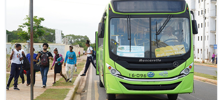 Escasez de autobuses de la OMSA afecta a Ciudad Juan Bosch: incertidumbre sobre la llegada de 50 unidades nuevas