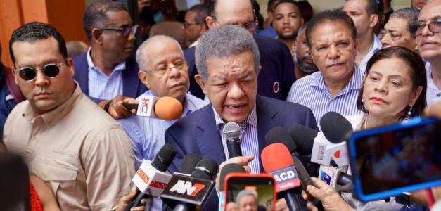 Crítica de Leonel Fernández al Gobierno: “En caída libre”