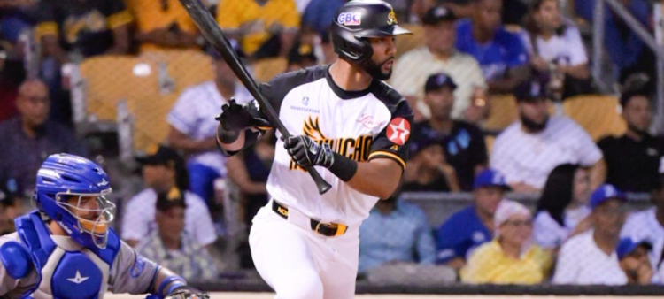 Águilas dominan 4-0 al Licey en su debut de temporada