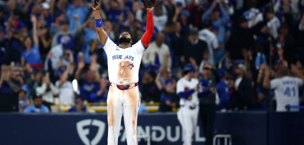 Azulejos vencen a los Marineros en un emocionante juego para llegar al último boleto de la Serie Mundial