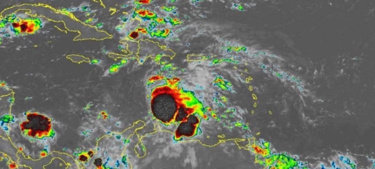 Posible formación de ciclón Melissa a partir de onda tropical, con lluvias hasta el sábado.