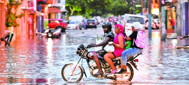 Alerta en República Dominicana por tormenta Melissa: lenta y errática