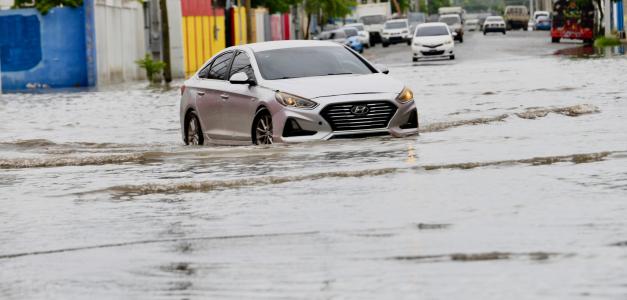 Recomendación de evacuación voluntaria en zonas vulnerables del suroeste por tormenta Melissa.