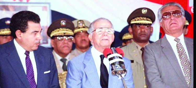 Balaguer: Relatos inéditos sobre el anillo del poder