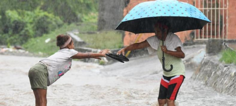 Juan Manuel Méndez describe la tormenta Melissa como la más errática en 20 años