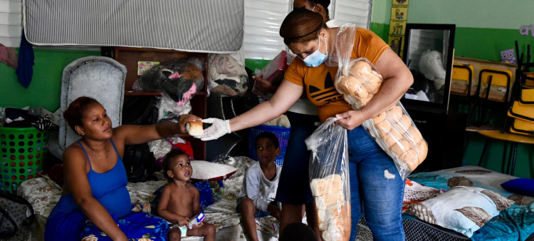 La lucha de las familias de Capotillo por recuperar sus hogares tras las crecidas