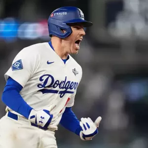Jonrón de Freeman en la entrada 18 asegura victoria épica de los Dodgers 6-5 contra Toronto