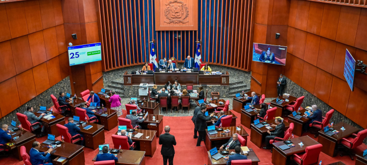 Modificación a Ley de Residuos Sólidos enviada a Abinader después de casi 100 días