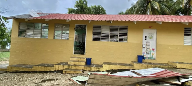 Impacto de las lluvias en escuelas y sector aduanero