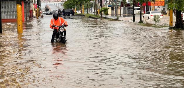 Efectos de vaguada y onda tropical en sectores de SDE