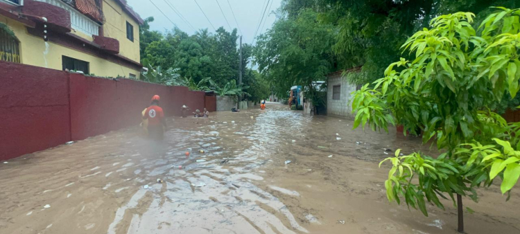 Inundaciones por Desbordamiento de Ríos en Barahona
