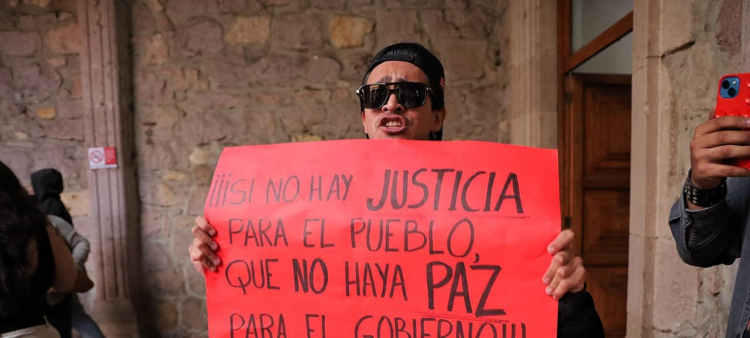 Protestas en el oeste de México por el asesinato del alcalde de Uruapan