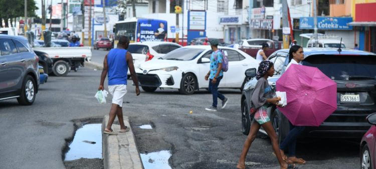 Aumento de Hoyos en Calles de la Capital: Riesgo para los Ciudadanos
