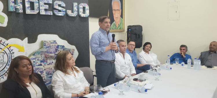 Intervención de Agricultura en Caminos Afectados por Lluvias en Ocoa
