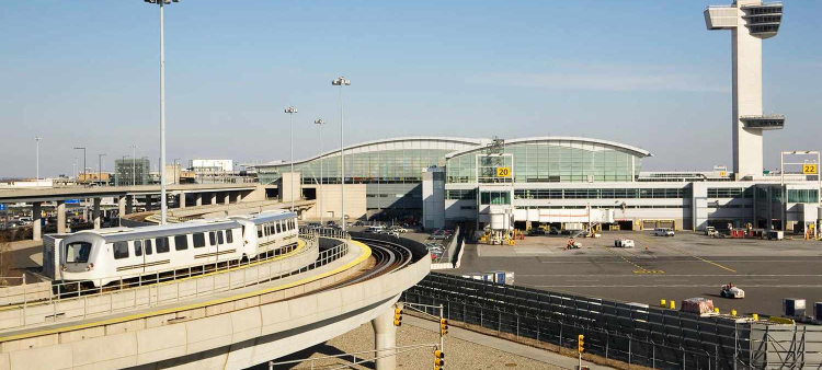Aeropuertos en Nueva York, Los Ángeles y Chicago experimentan reducción de vuelos