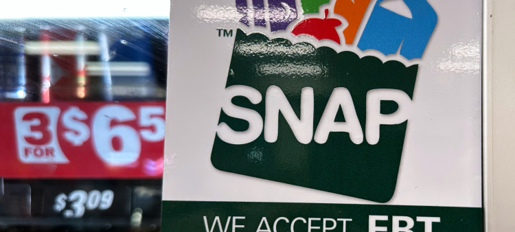La Corte Suprema de EE. UU. autoriza a Trump suspender pagos de programa de asistencia alimentaria