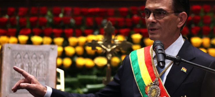 La vida en el exilio de Rodrigo Paz durante la toma de posesión presidencial en Bolivia