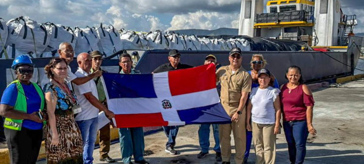 Ayuda humanitaria entregada a Jamaica y Cuba tras el huracán Melissa