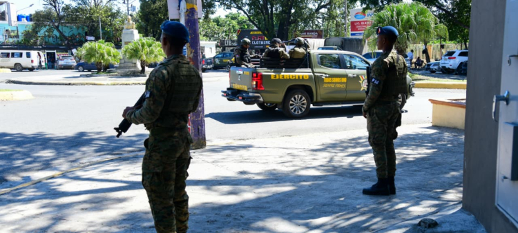 Críticas al despliegue militar en San Cristóbal