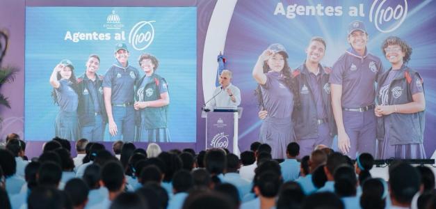 Iniciativa “Agentes al 100”: Revitalizando la enseñanza de Moral y Cívica en estudiantes