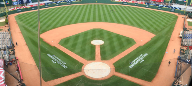Estadios Quisqueya y Cibao sin suministro eléctrico