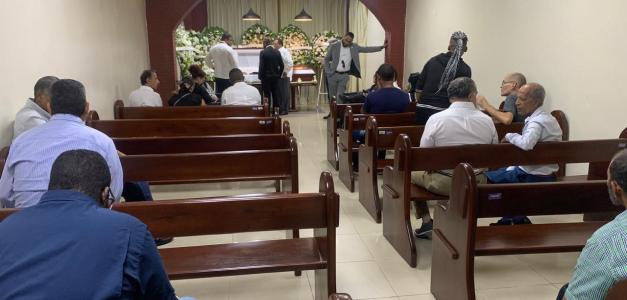 Entierro de Tomás Cabrera en el Cementerio de la Máximo Gómez el Miércoles