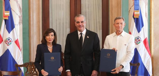 Acuerdo para Fortalecer Lazos Económicos y Culturales entre Abinader y Gobernadora de Nueva York
