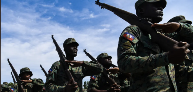 Haití revive su Ejército tras 30 años y proyecta construir grandes cuarteles en la frontera