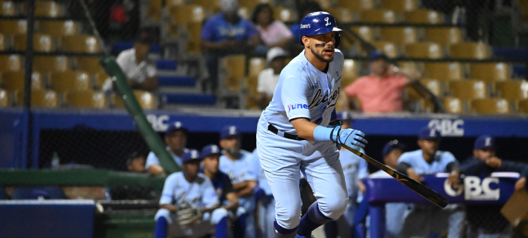 El Licey pone fin a la racha de las Estrellas con una victoria tras 4 carreras en el octavo
