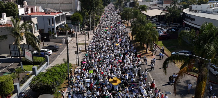 Manifestación masiva en Ciudad de México contra la violencia