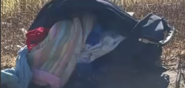 Hallazgo macabro: cuerpo de bebé hallado sin vida en mochila en canal de Santiago Oeste