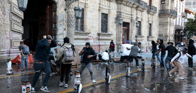 14 Policías Hospitalizados después de Manifestación de la Generación Z en Ciudad de México