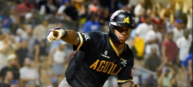 Águilas Alcanzan 15 Victorias al Vencer al Licey: Quinto Triunfo Consecutivo