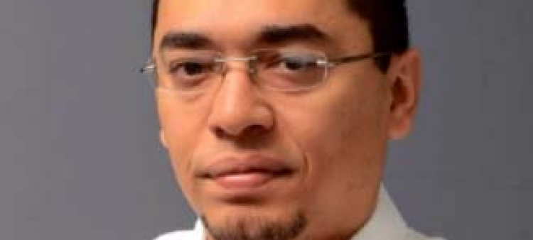 El Mundo del Contrabando de Acero en las Aduanas