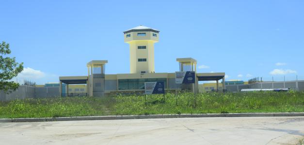 Traslado de internos de La Victoria al CCR Las Parras