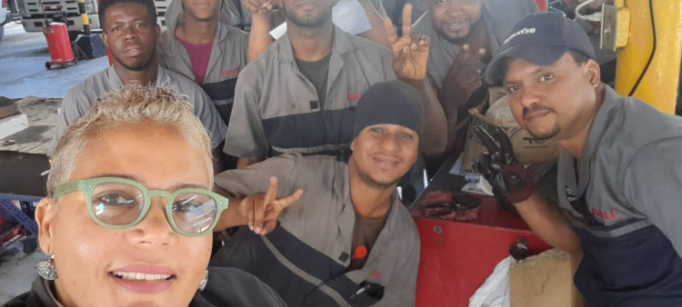 De Banquera a Supervisora Automotriz: La Inspiradora Transformación de Nadia Matos